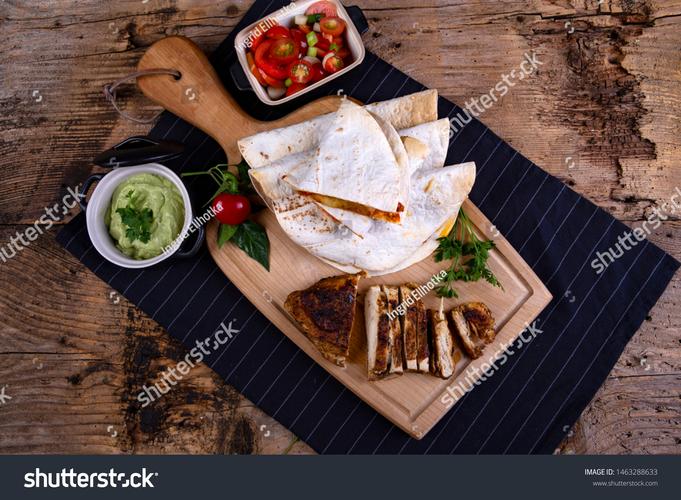 The Secret to Authentic Frijoles Refritos: Dry Beans & Flavor